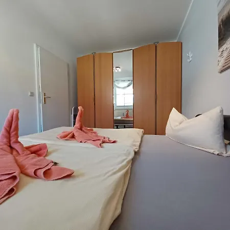 Διαμέρισμα Haus Zum 2 4