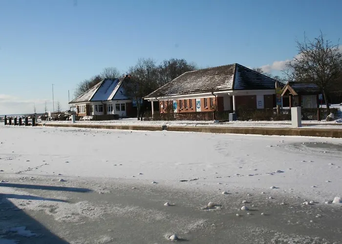 Haus Zum 2 4 アパート *