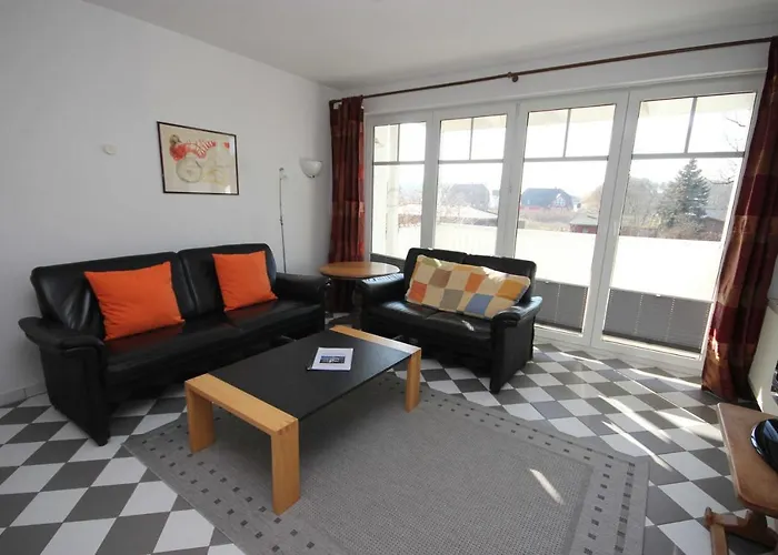 Haus Zum 2 4 アパート *