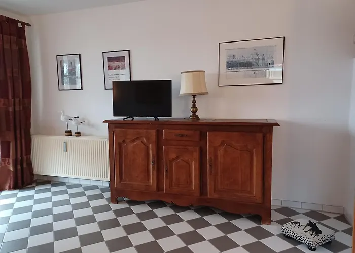 Haus Zum 2 4 * ヴストロ